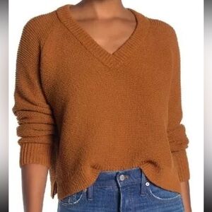 Madewell women’s v-neck, cropped chunky knit burnt-orange sweater, sz small